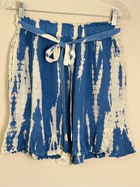 Sacred Threads boho tie dye ruffled shorts blue white with matching belt OS